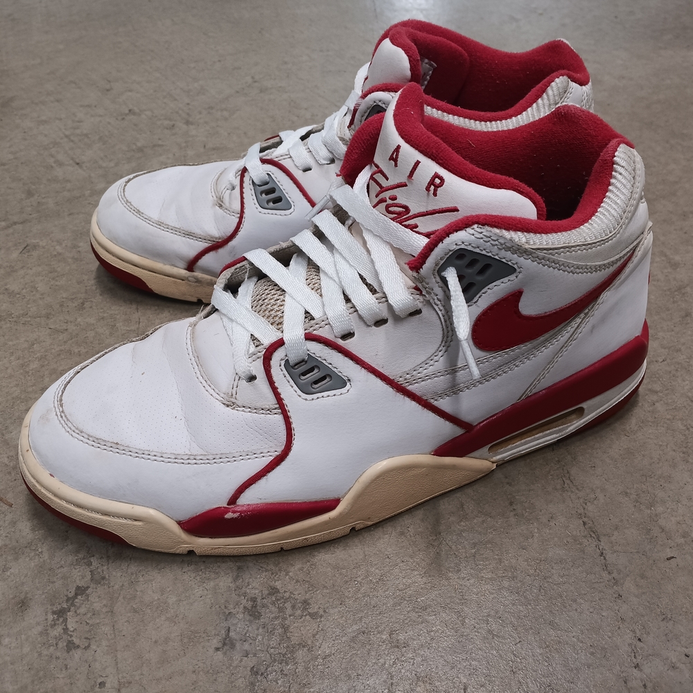 Nike Men's White and Red Sneakers